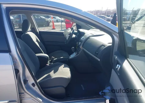 2010 Nissan Sentra 2.0S z USA, uszkodzony, nr VIN 3N1AB6AP3AL635699